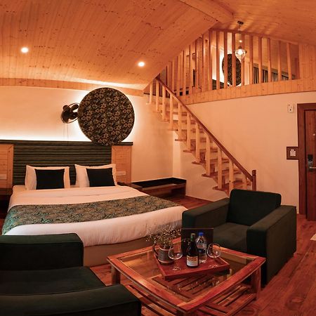 Hotel Nazaara - A Luxe Retreat à Manāli Extérieur photo