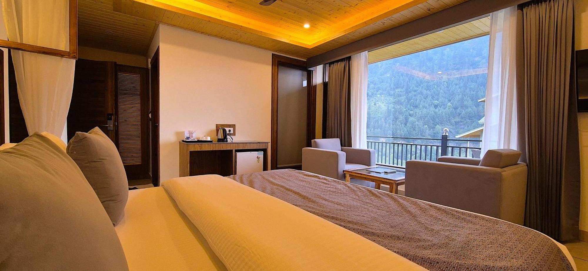 Hotel Nazaara - A Luxe Retreat à Manāli Extérieur photo
