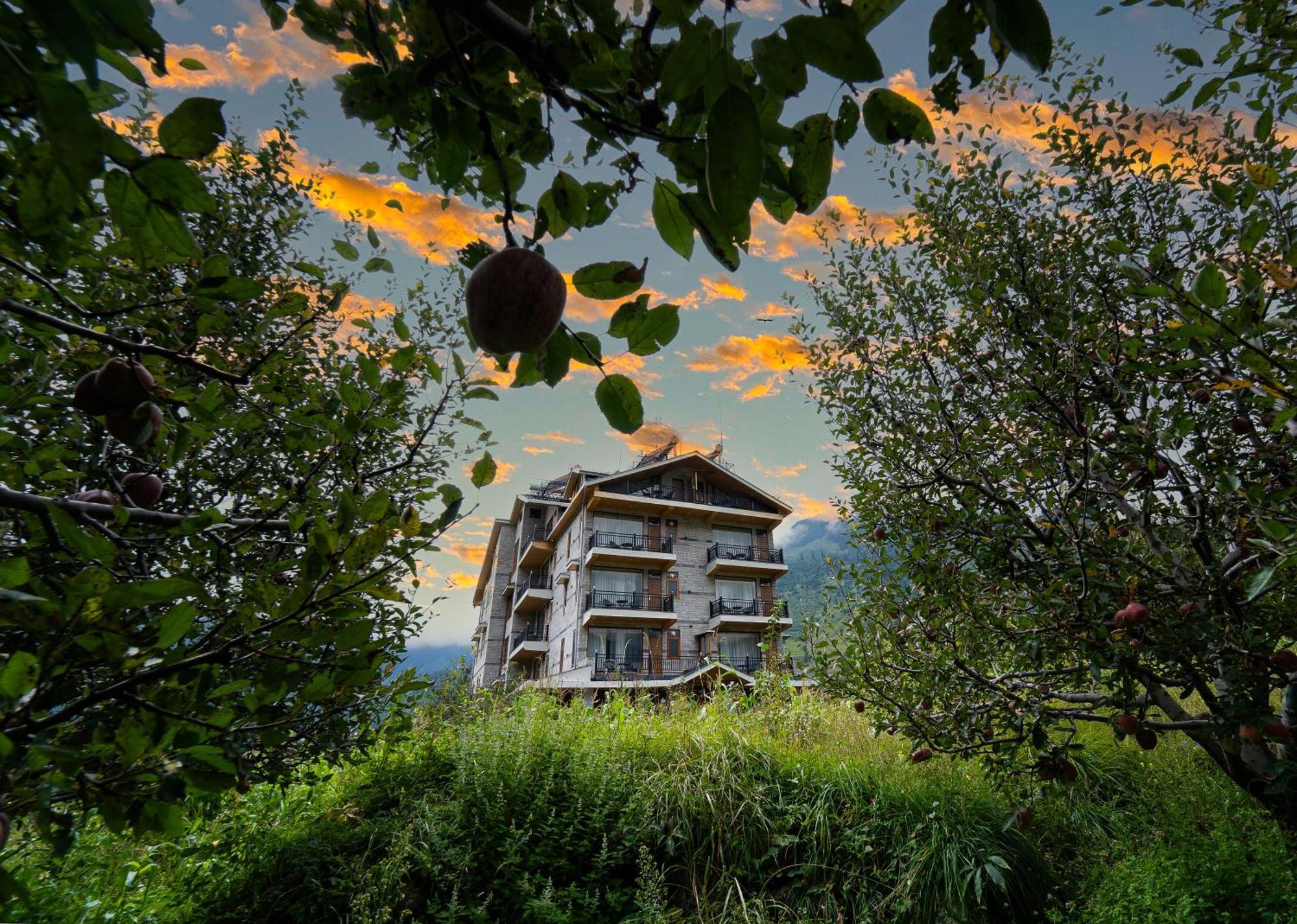 Hotel Nazaara - A Luxe Retreat à Manāli Extérieur photo