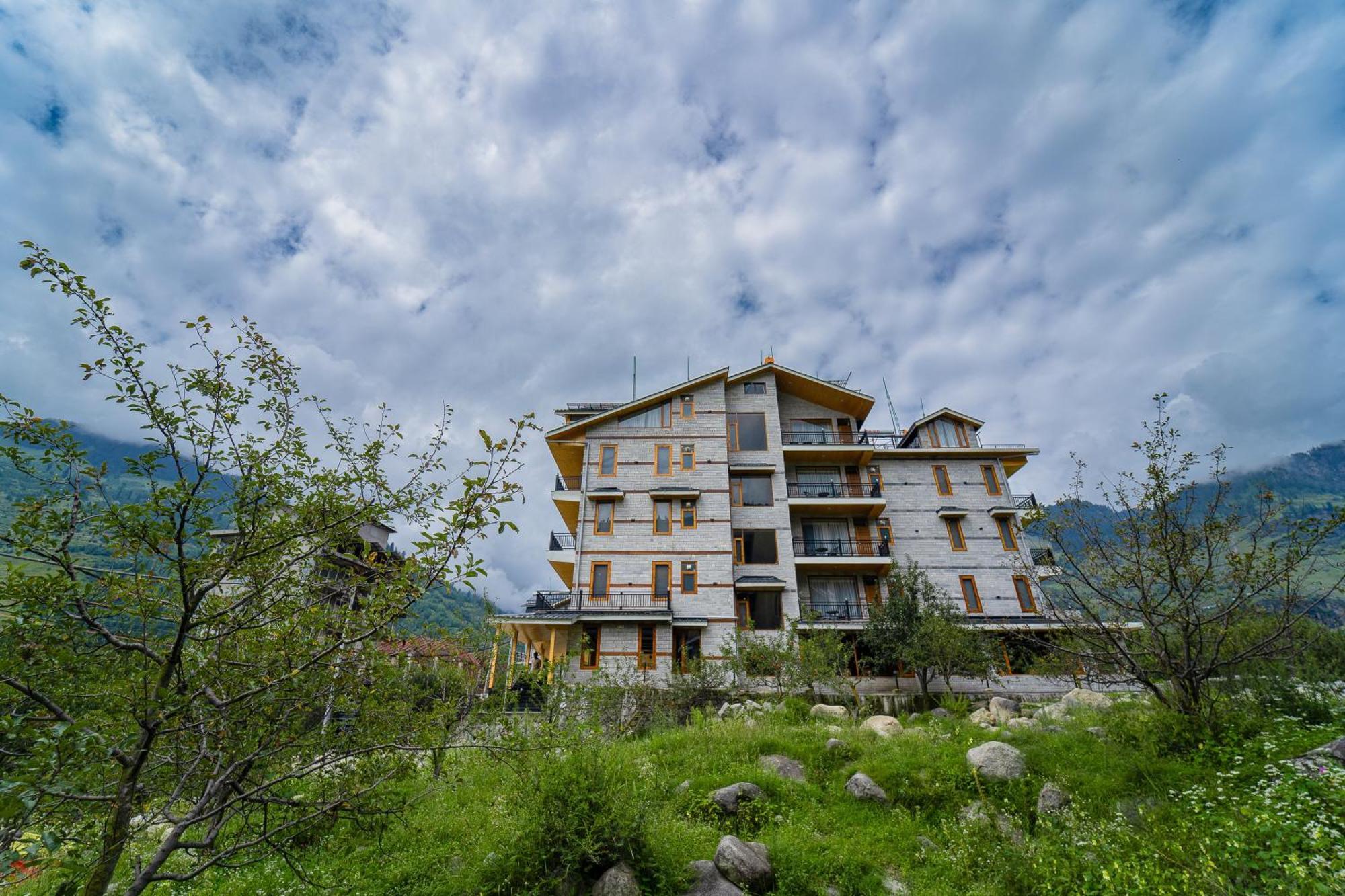 Hotel Nazaara - A Luxe Retreat à Manāli Extérieur photo