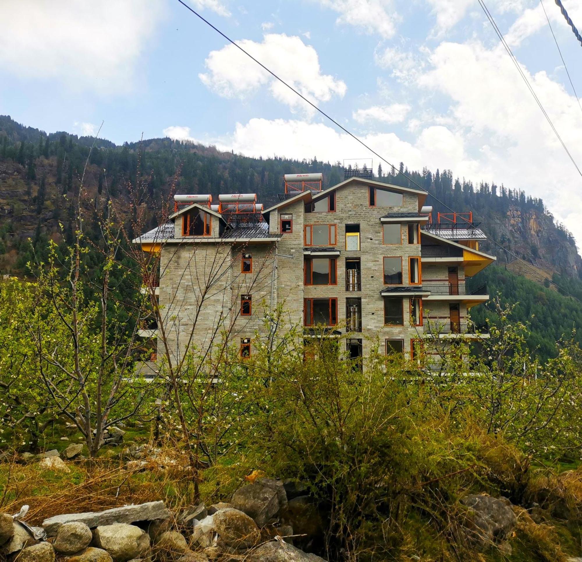 Hotel Nazaara - A Luxe Retreat à Manāli Extérieur photo